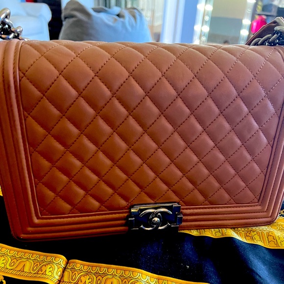 Chanel - Picture 1 of 11